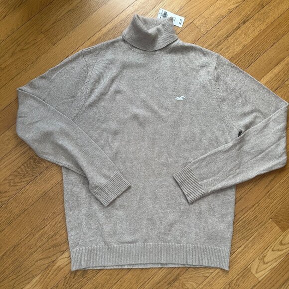 NWT Hollister Men's Lightweight Turtleneck Sweater in XL - Picture 1 of 4